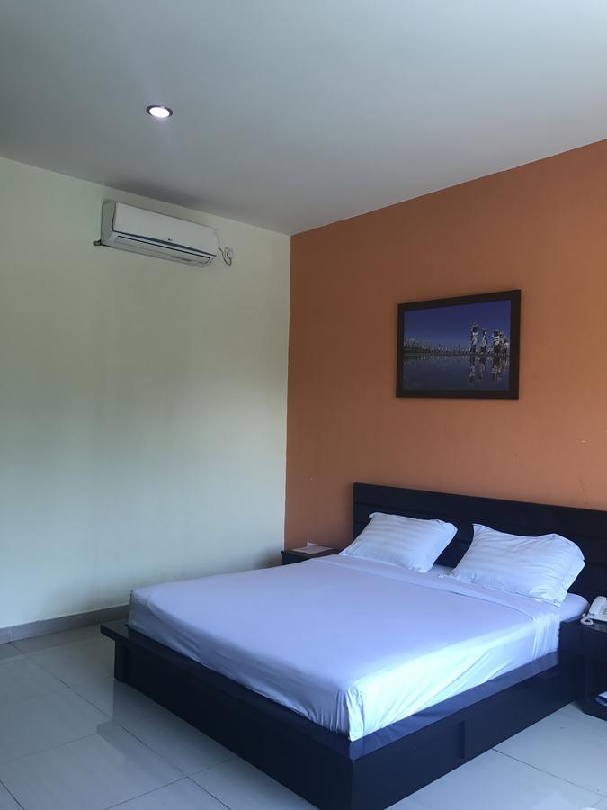 Prima Inn Кута Екстериор снимка